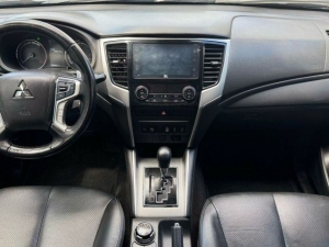 MITSUBISHI L200 TRITON
